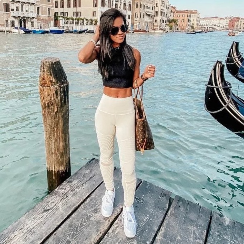 alo yoga acid wash moto leggings